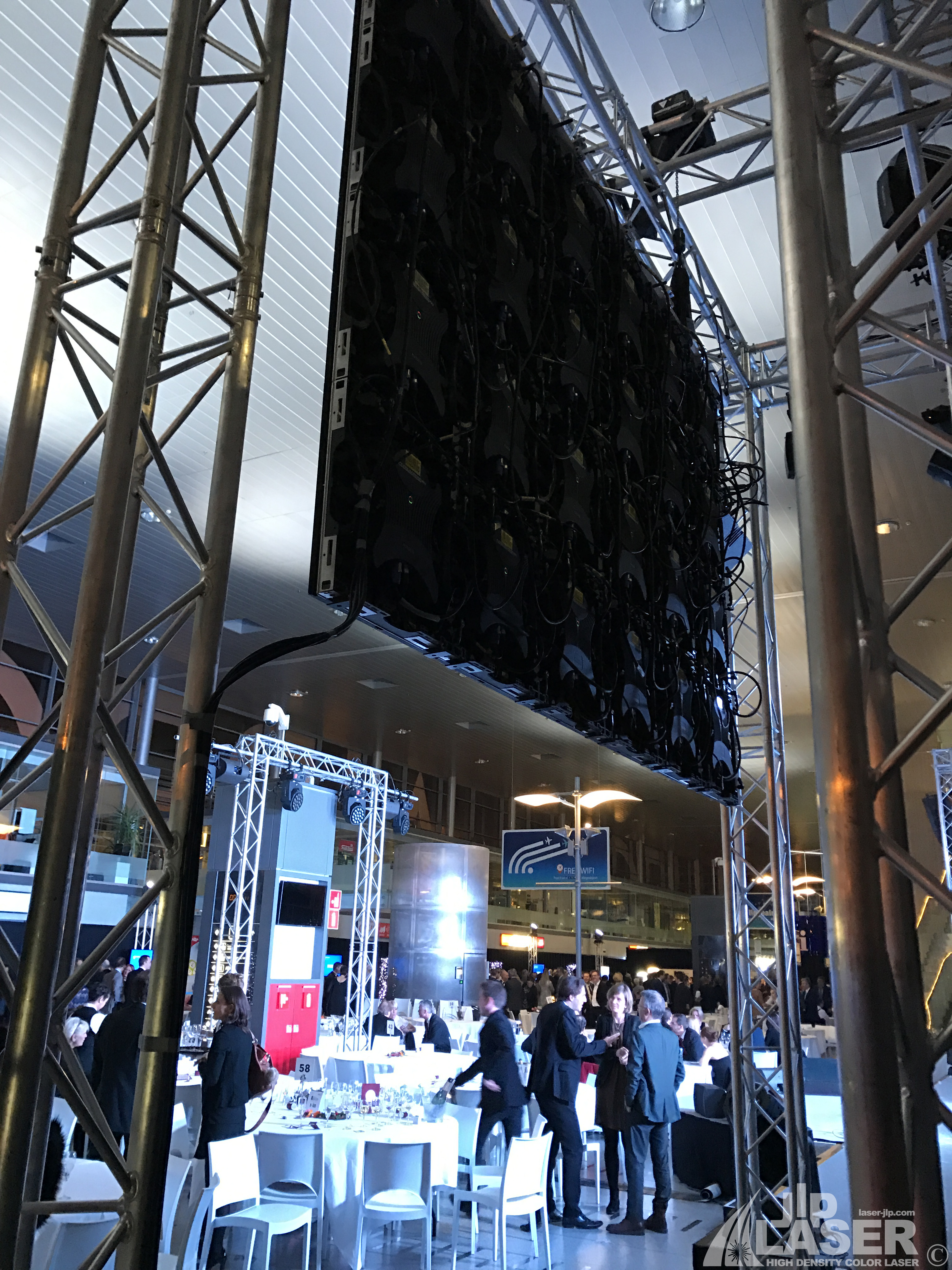 LED SCREEN
